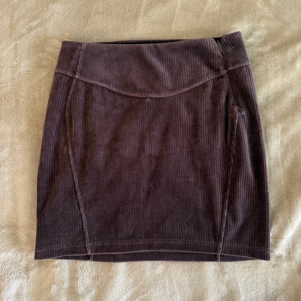 NWOT Lululemon Scuba Mid-rise Mini Skirt Velvet Corduroy Brown Size 4